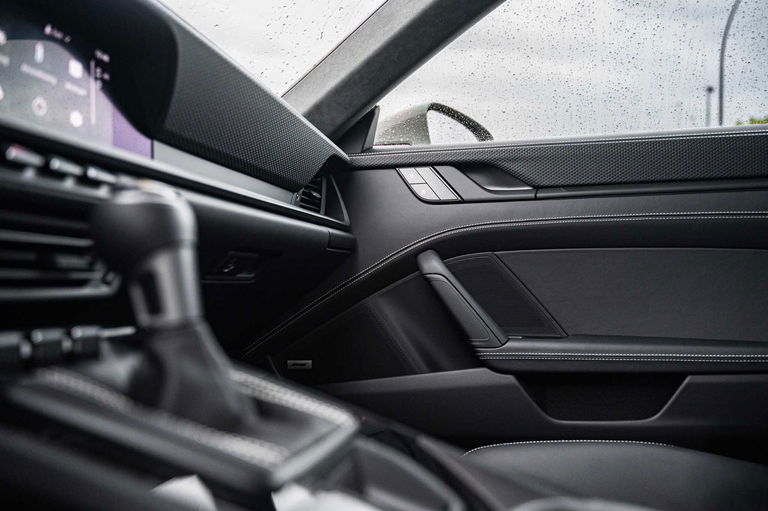 Porsche 992 GT3 Touring