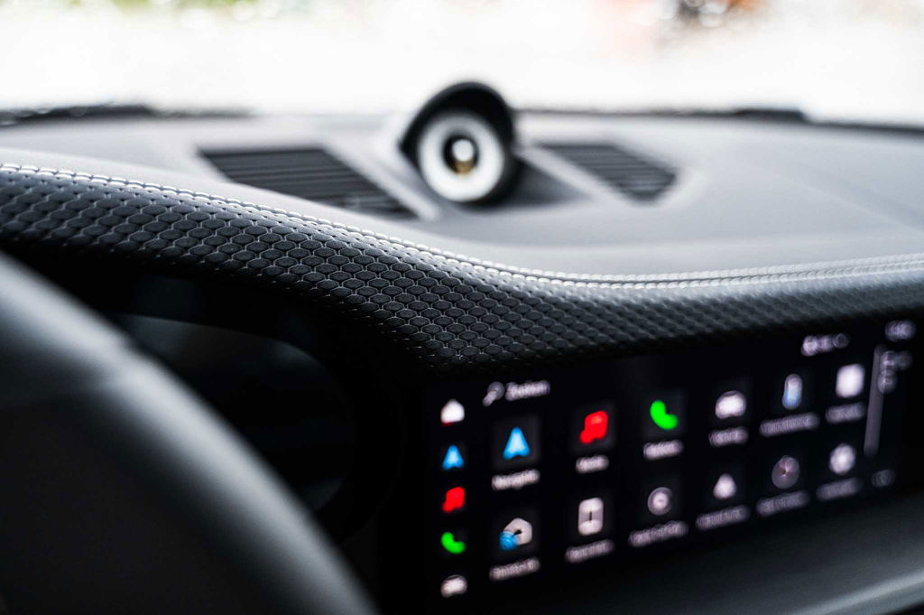 Porsche 992 GT3 Touring