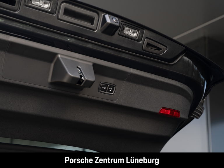 Porsche Panamera 4 E-Hybrid