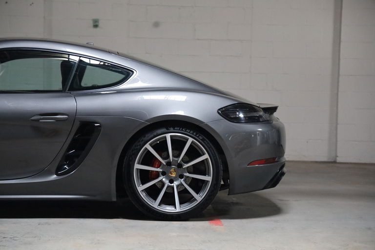 Porsche 718 Cayman GTS