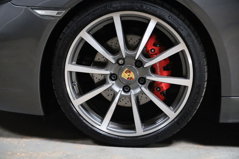 Porsche 718 Cayman GTS