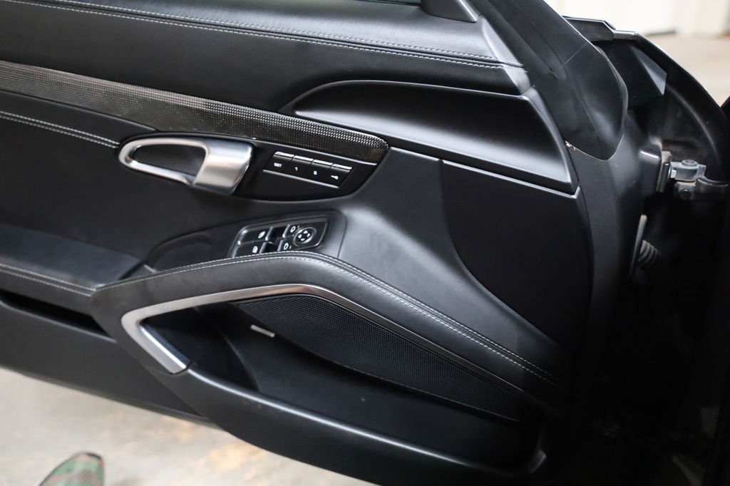 Porsche 718 Cayman GTS