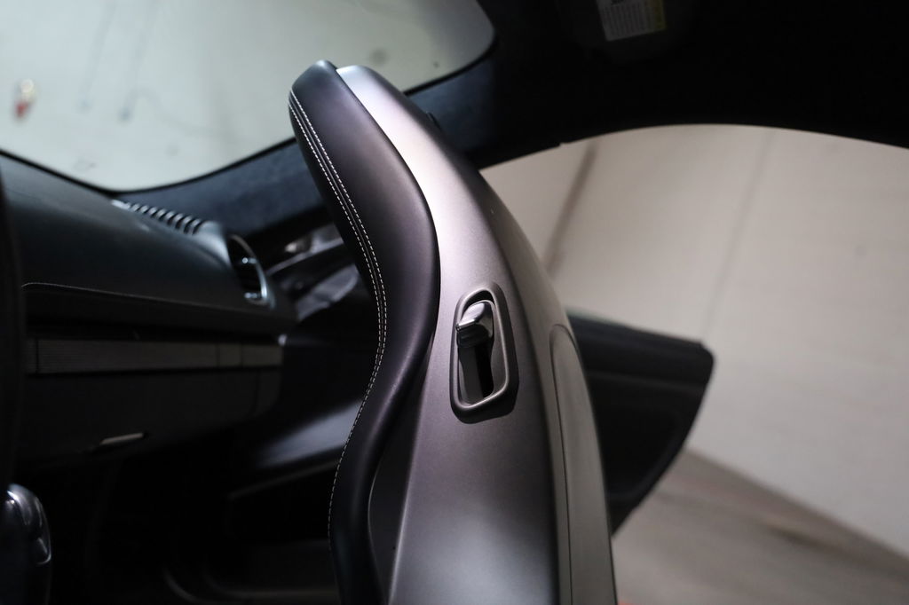 Porsche 718 Cayman GTS