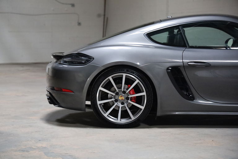 Porsche 718 Cayman GTS