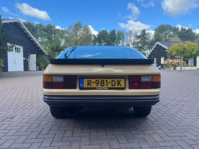 Porsche 924 Turbo