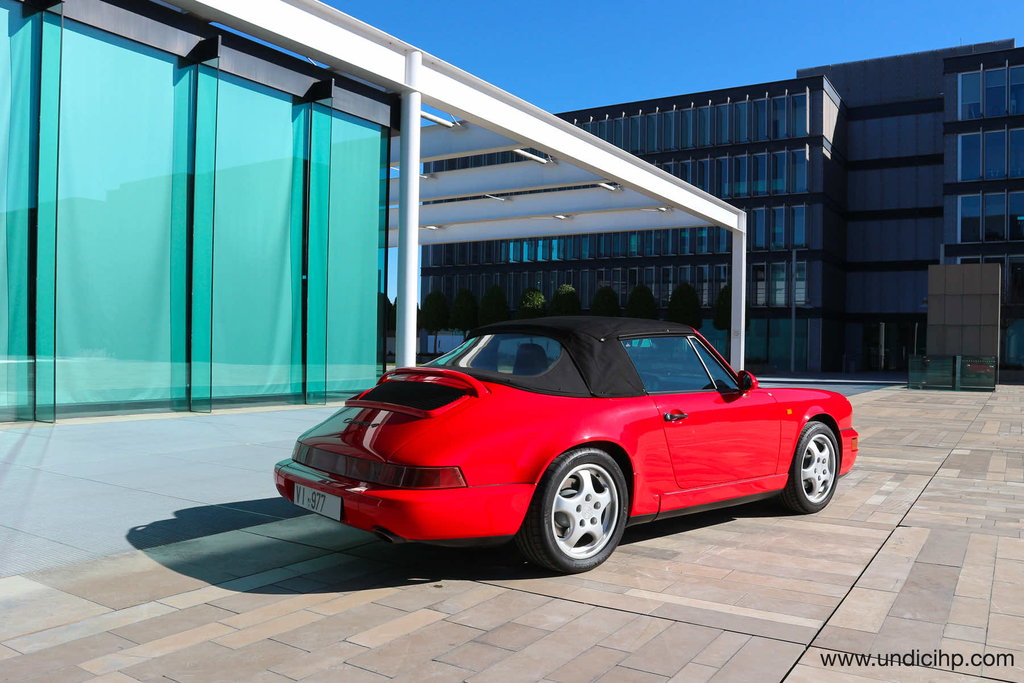 Porsche 964 Carrera 4
