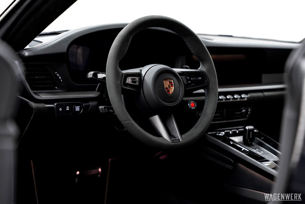 Porsche 992.2 Carrera GTS