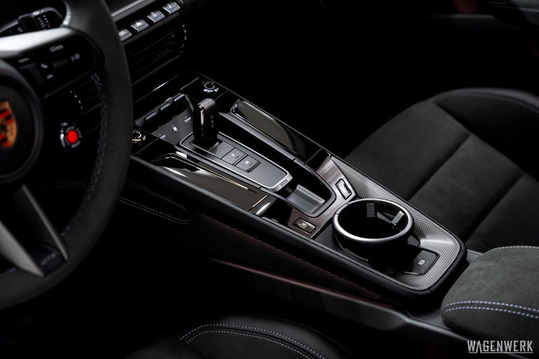 Porsche 992.2 Carrera GTS