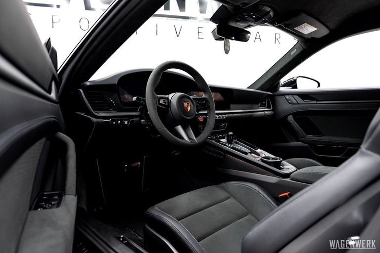 Porsche 992.2 Carrera GTS