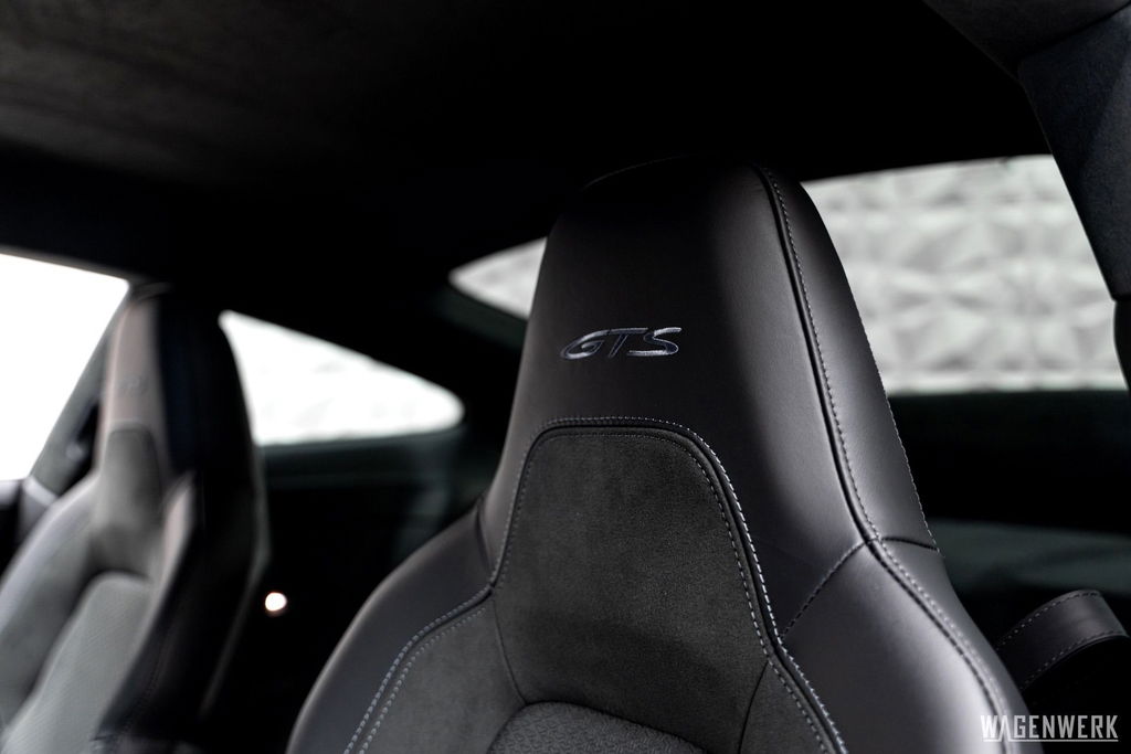 Porsche 992.2 Carrera GTS