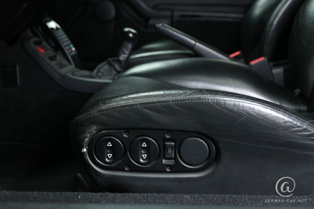 Porsche 993 Carrera 4S