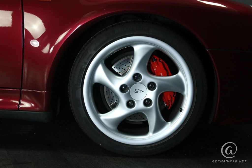 Porsche 993 Carrera 4S