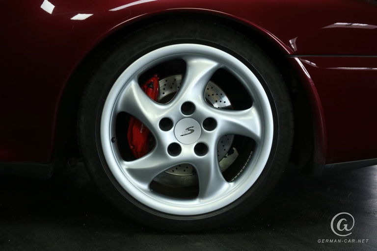 Porsche 993 Carrera 4S