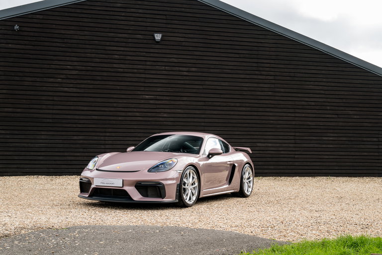 Porsche 718 Cayman GT4