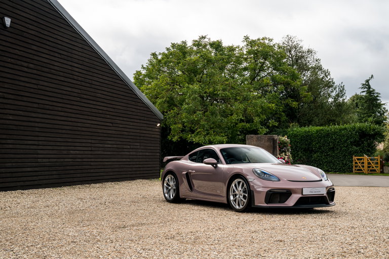 Porsche 718 Cayman GT4