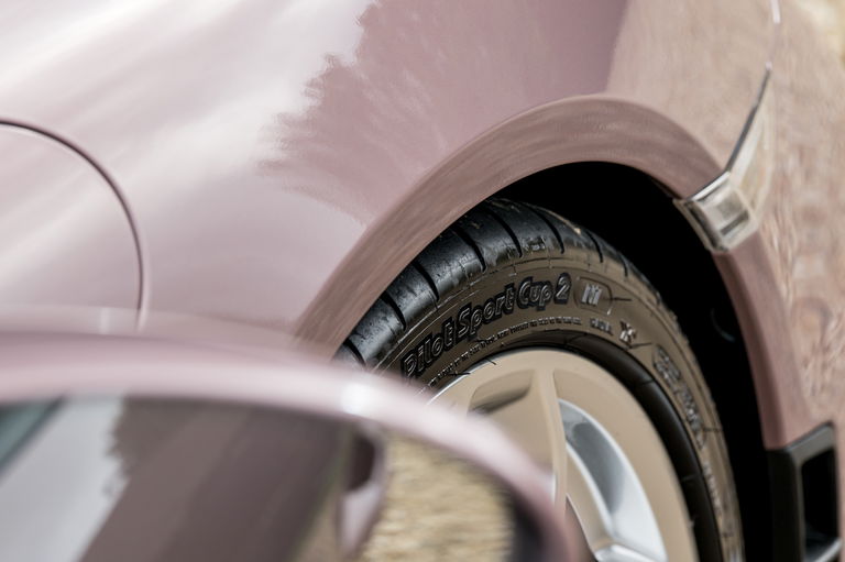 Porsche 718 Cayman GT4