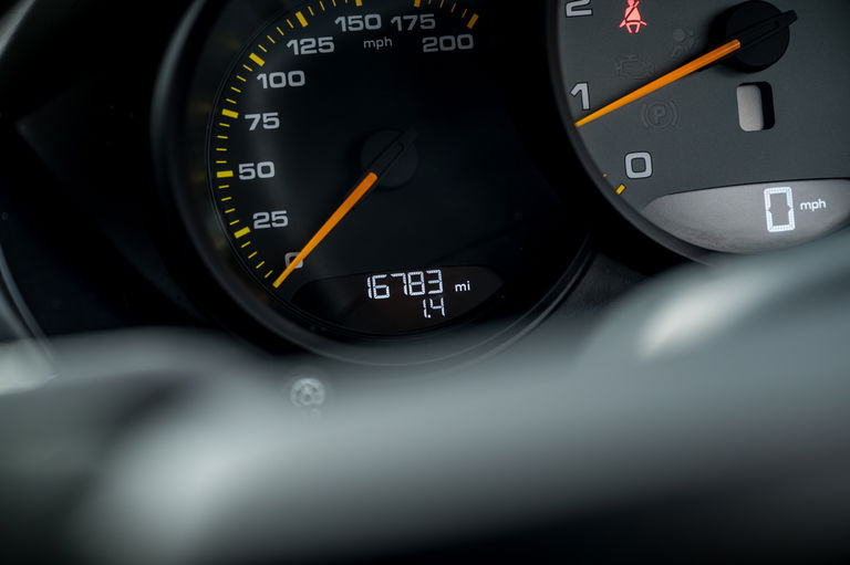 Porsche 718 Cayman GT4