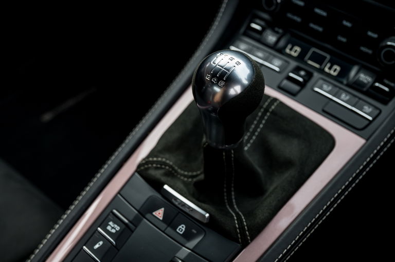 Porsche 718 Cayman GT4