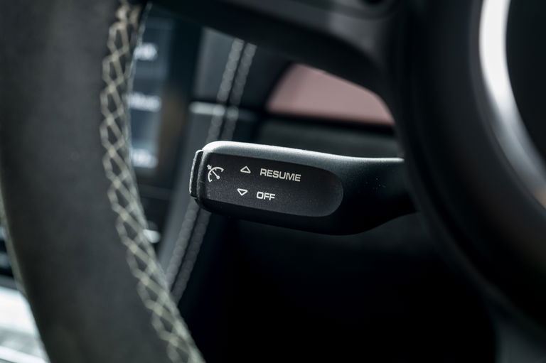 Porsche 718 Cayman GT4