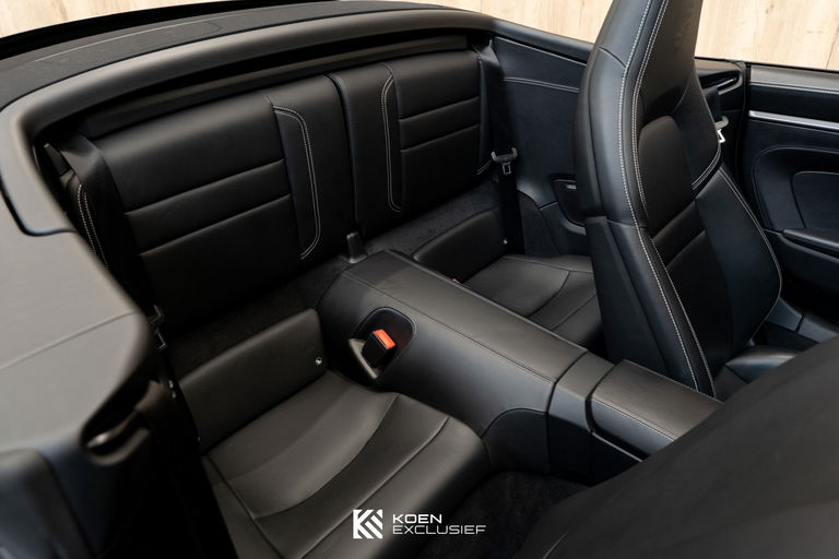 Porsche 992 Carrera 4S