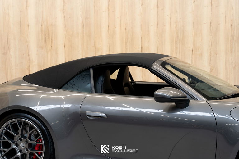 Porsche 992 Carrera 4S