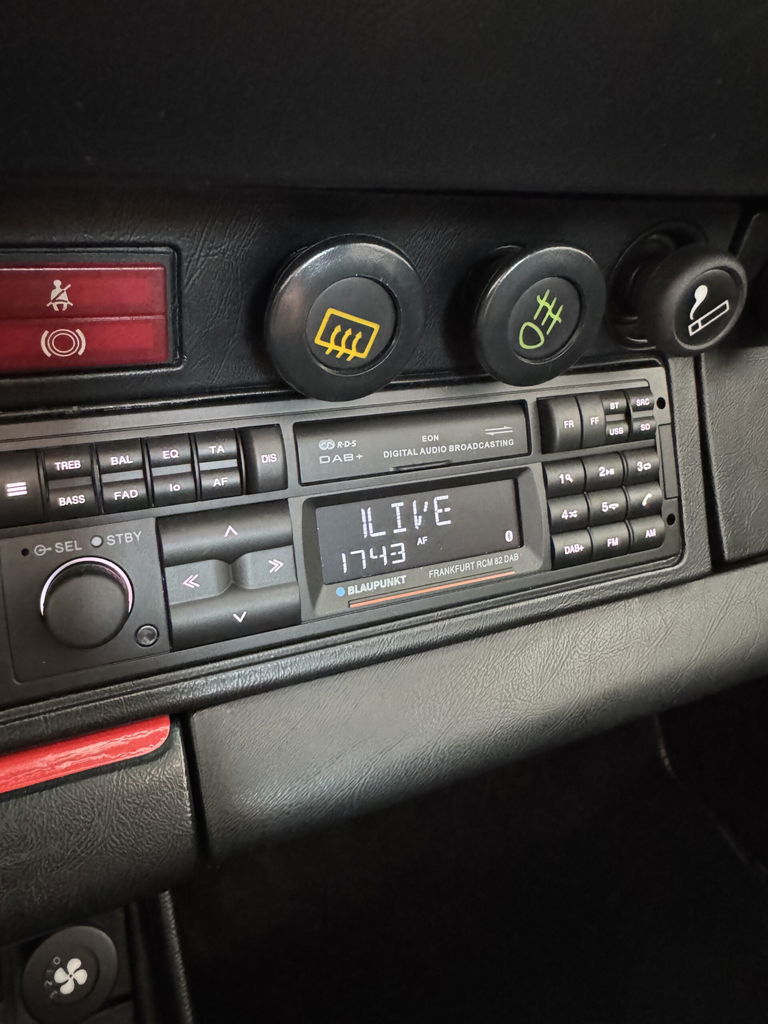 Porsche 911 Carrera 3.2 (US)