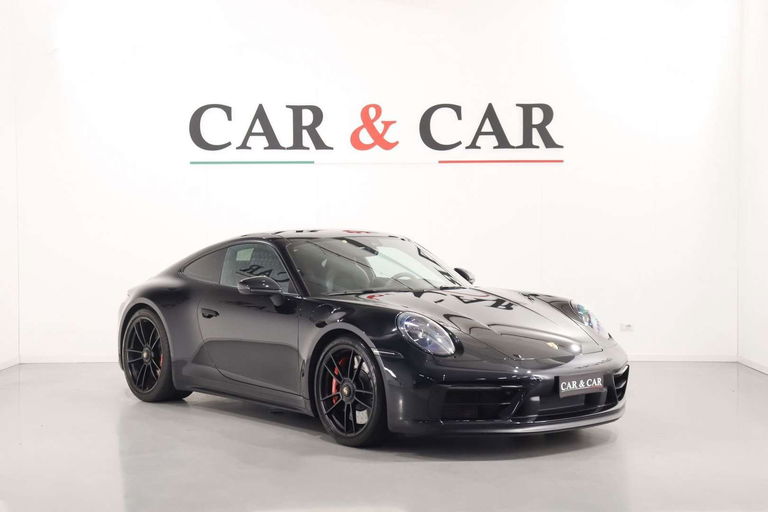Porsche 992 Carrera GTS