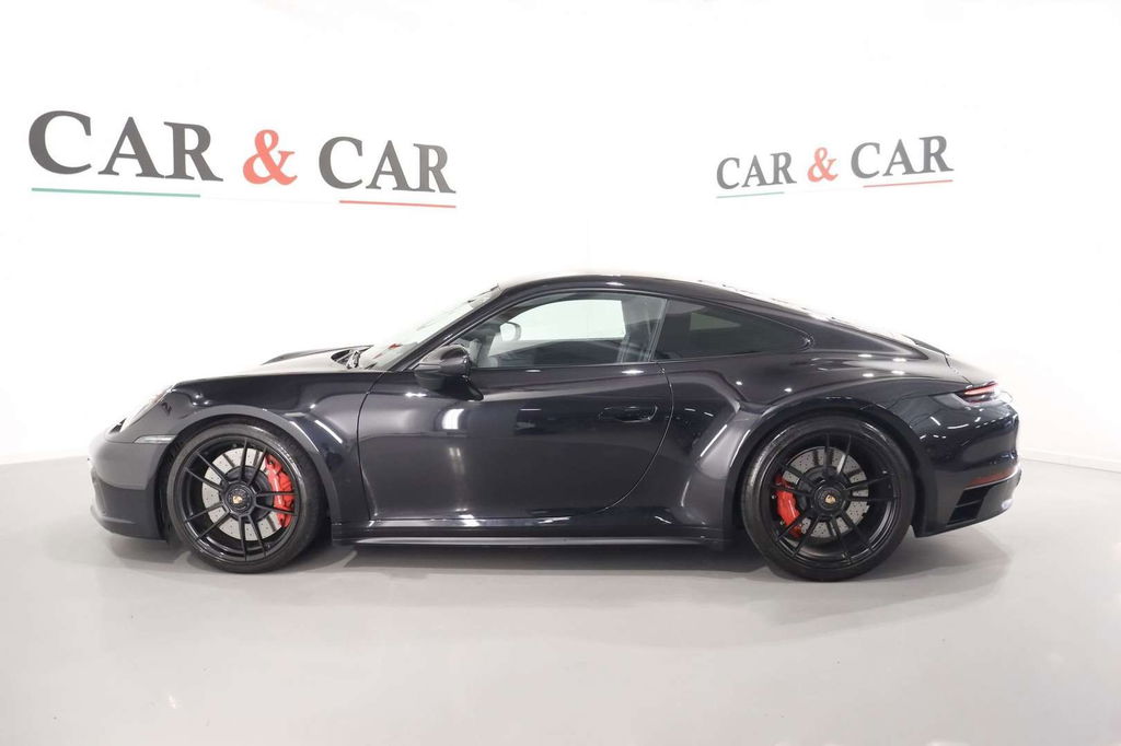 Porsche 992 Carrera GTS