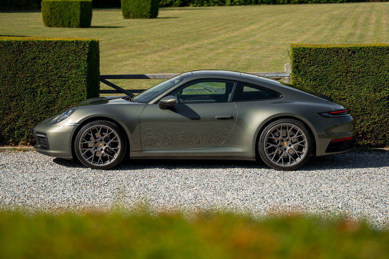 Porsche 992 Carrera