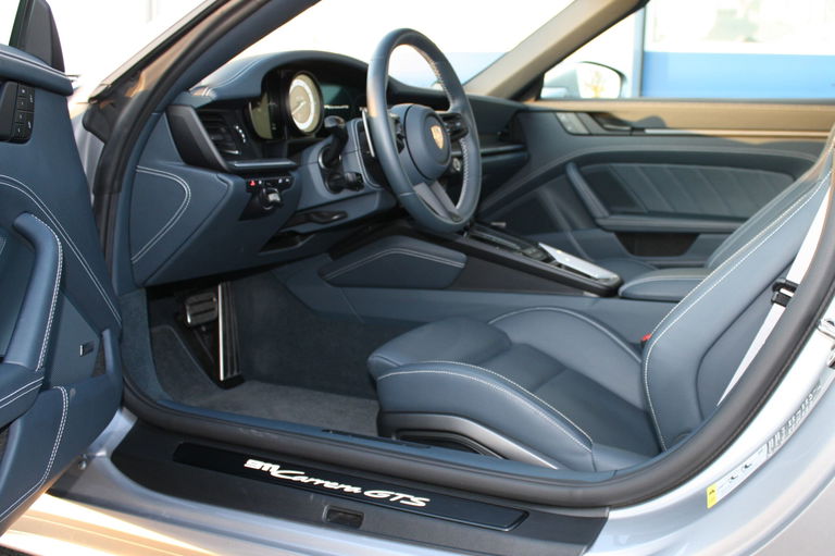 Porsche 992 Carrera GTS