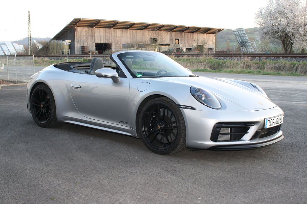 Porsche 992 Carrera GTS