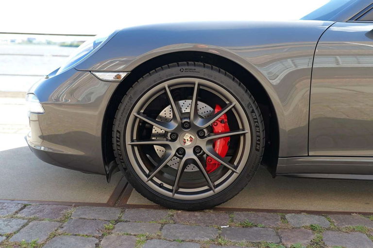 Porsche 991 Carrera 4S