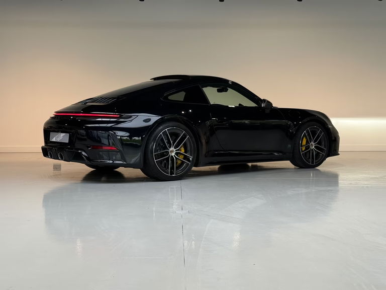 Porsche 992.2 Carrera GTS