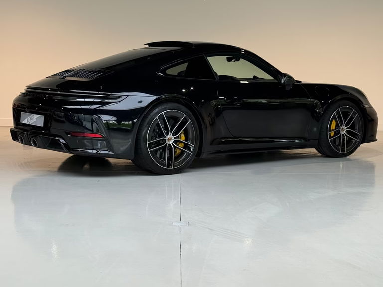 Porsche 992.2 Carrera GTS