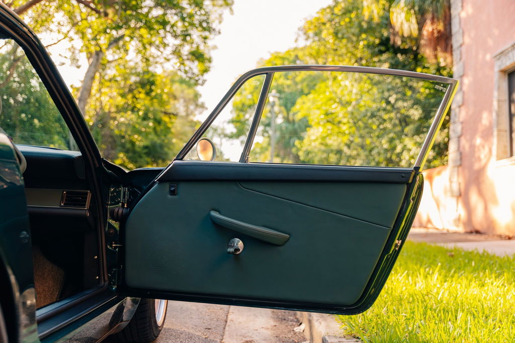 Porsche 911 Backdate