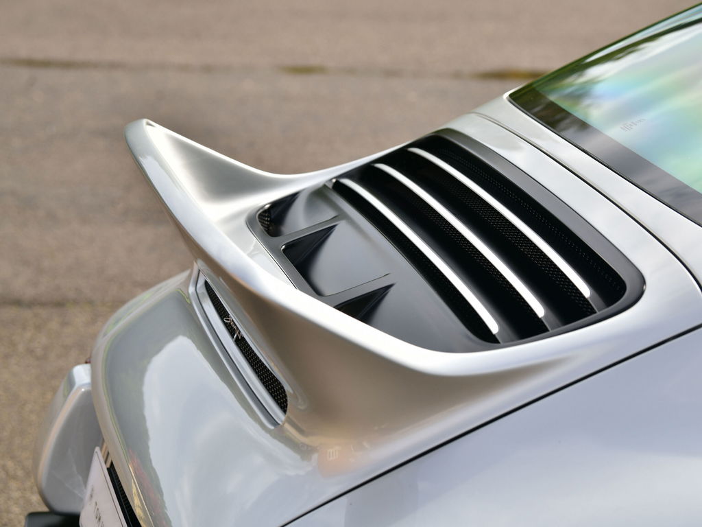 Porsche 911 Reimagined by Singer