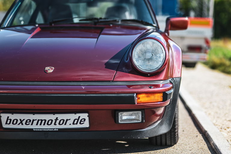Porsche 911 Turbo 3.3 (US)