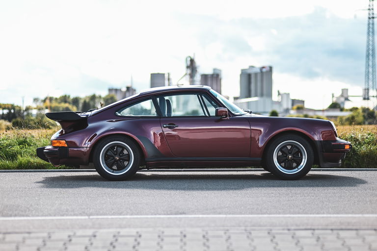 Porsche 911 Turbo 3.3 (US)
