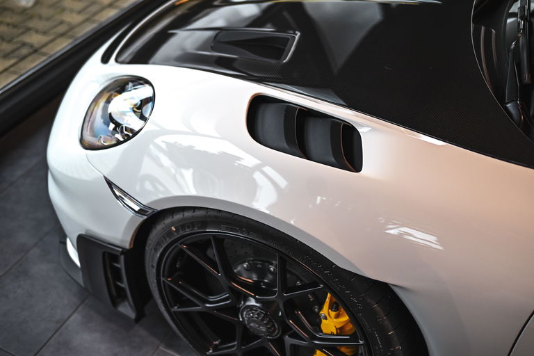 Porsche 718 Cayman GT4 RS