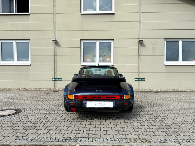 Porsche 911 Turbo 3.3