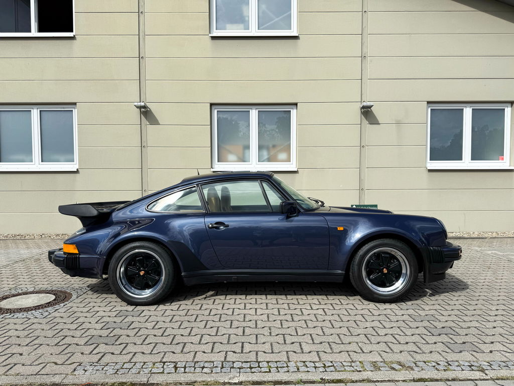 Porsche 911 Turbo 3.3