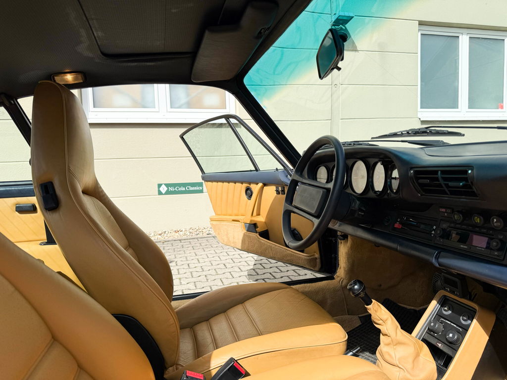 Porsche 911 Turbo 3.3