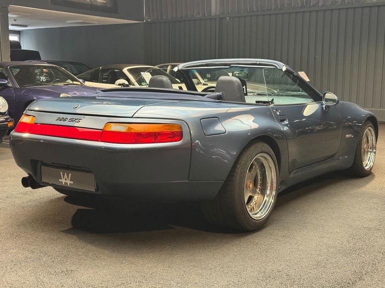 Porsche 928 S4