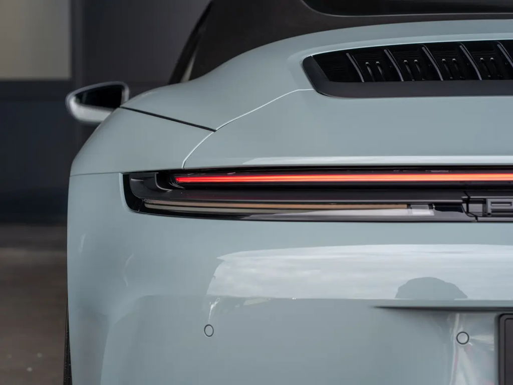 Porsche 992.2 Carrera T