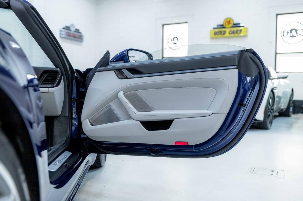 Porsche 992 Carrera S