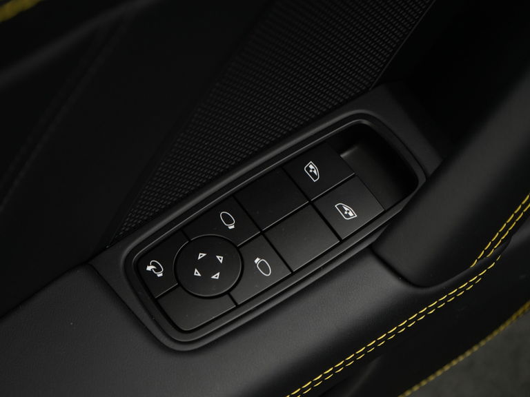 Porsche 992.2 Carrera 4 GTS