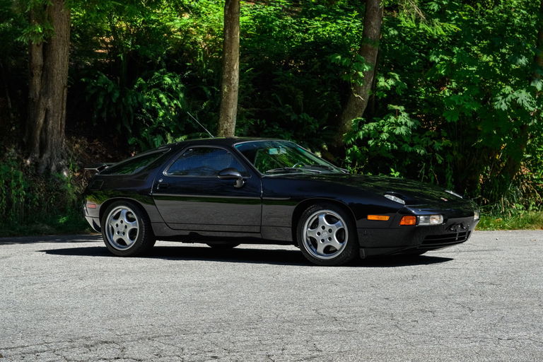 Porsche 928 GTS