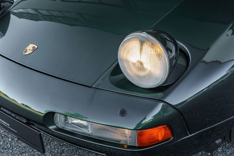 Porsche 928 GTS