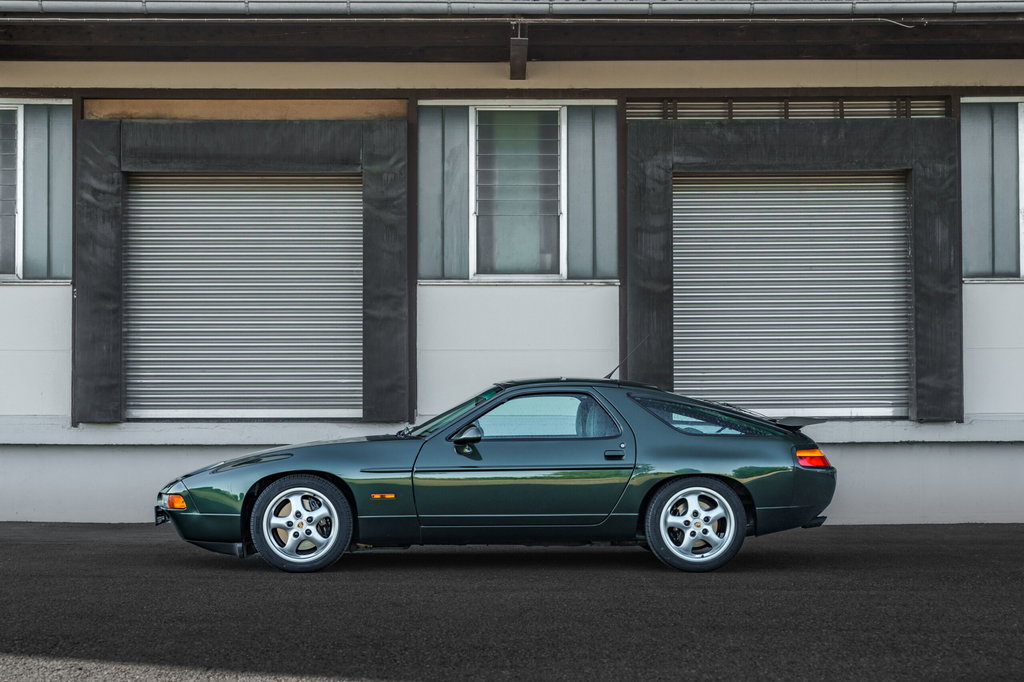 Porsche 928 GTS