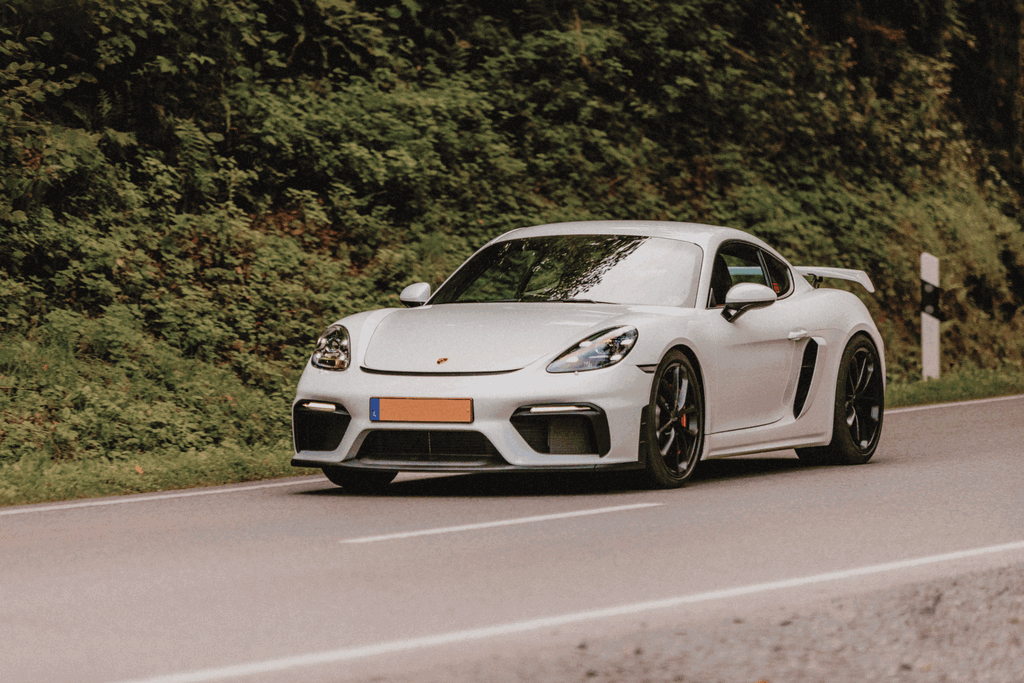 Porsche 718 Cayman GT4